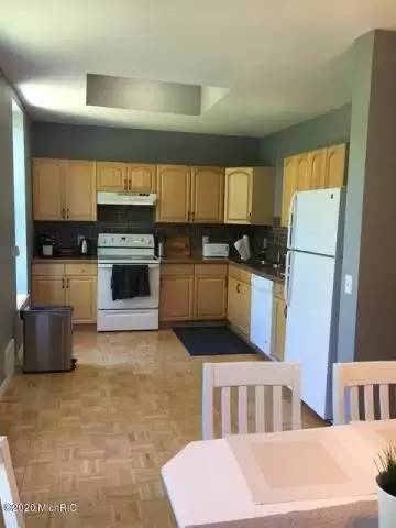 Main picture of 141 Washington St