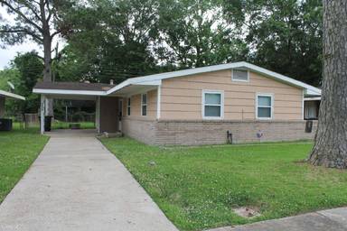 Main picture of 2701 General Buckner St