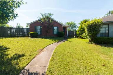 Main picture of 2136 Station Ct