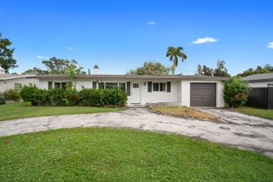 Main picture of 4261 Lagg Ave