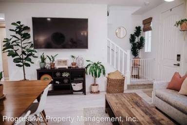 Main picture of 28696 Jardineras Dr