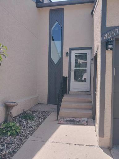 Main picture of 4871 Bluestem Dr