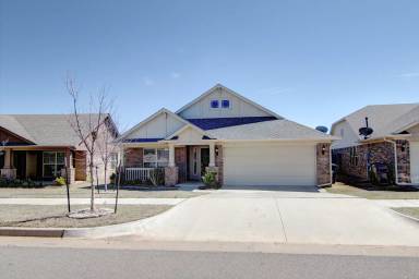 Main picture of 18520 Agua Dr