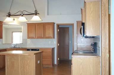 Main picture of 2920 N Rough Creek Rd