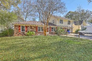 Main picture of 1152 Bradford Ave
