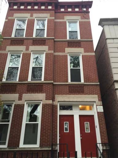 Main picture of 1941 N Bissell St