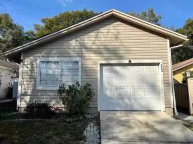Main picture of 563 Portland Cir