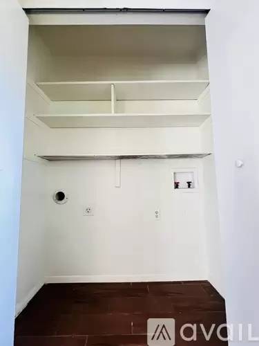 Main picture of 3033 McCarthy St