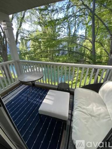 Main picture of 118 Hampton Blvd