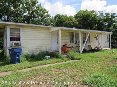 Main picture of 1314 W 10th St