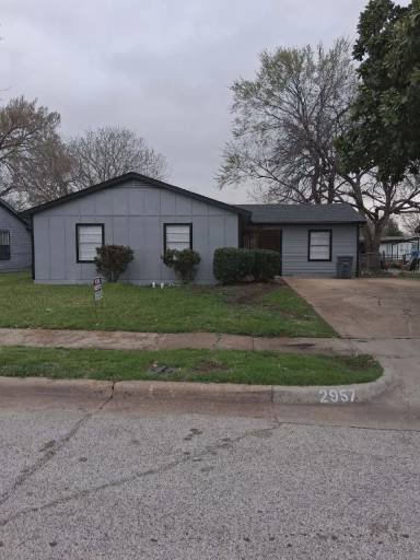 Main picture of 2957 Cummings St