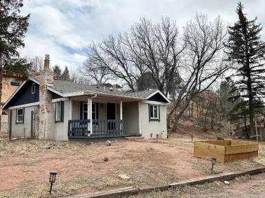 Main picture of 210 Arnold Ln