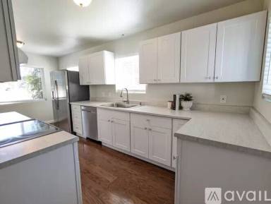 Main picture of 821 117th St S