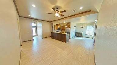 Main picture of 222 NW Granite Ave