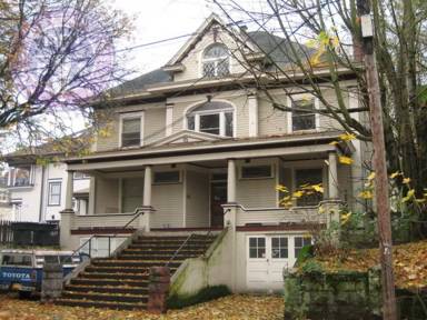 Main picture of 1626 SE Alder St