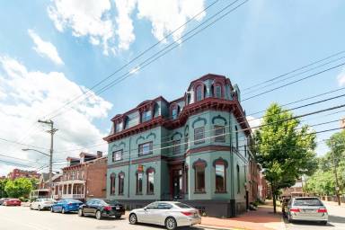 Main picture of 1207 Allegheny Ave