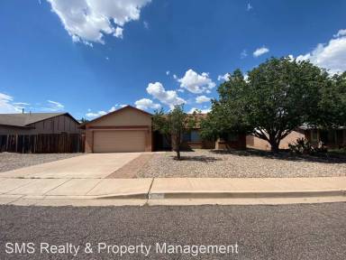Main picture of 3495 Village Dr