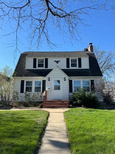 Main picture of 1350 2nd St NW