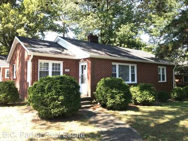 Main picture of 1402 W Davis St