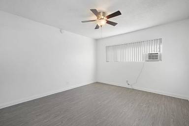 Main picture of Courtyard Townhome Apartments