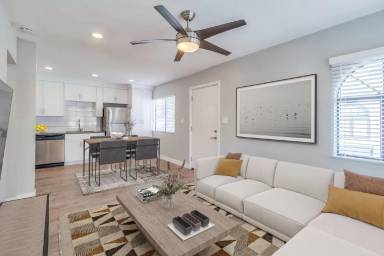 Main picture of 1102 30th St