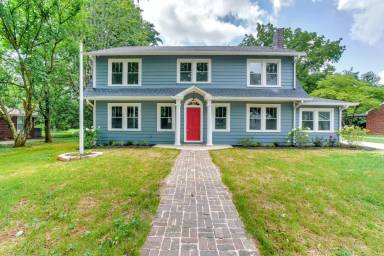 Main picture of 701 Fairview Ave