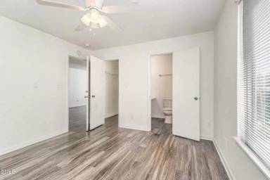 Main picture of 1241 University Ct