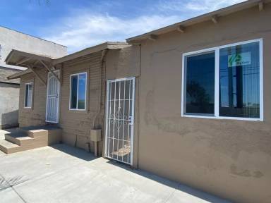 Main picture of 1021 S 38th St
