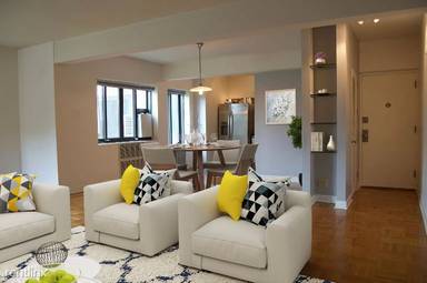 Main picture of 5048 N Marine Dr
