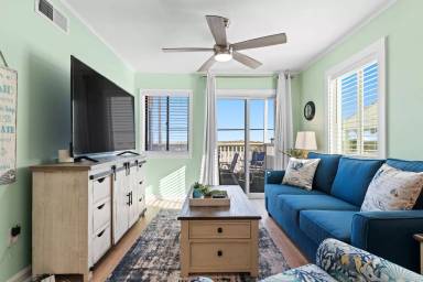 Main picture of 302 Canal Dr