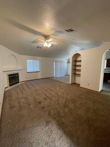 Main picture of 5015 Emerald St