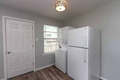 Main picture of 222 Gurley Ln