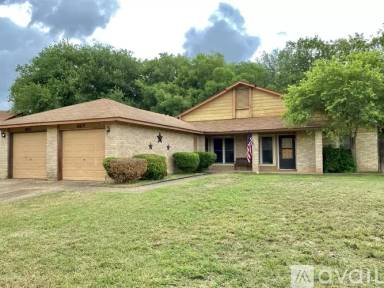 Main picture of 8821 Meadow Trace St