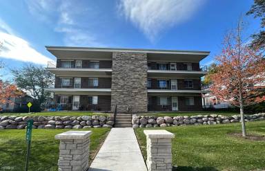 Main picture of 222 S Tryon St