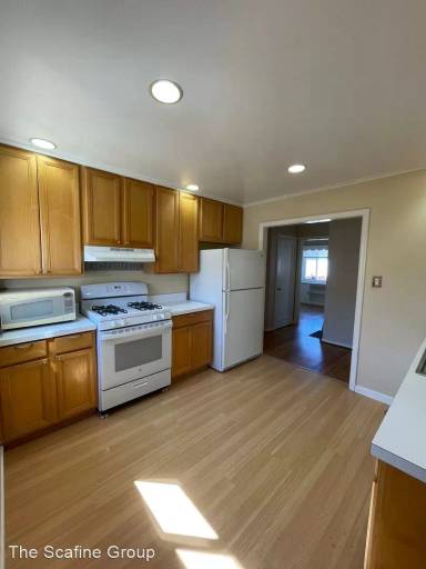Main picture of 738 Guildford Ave