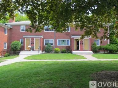 Main picture of 426 Middle Tpke W