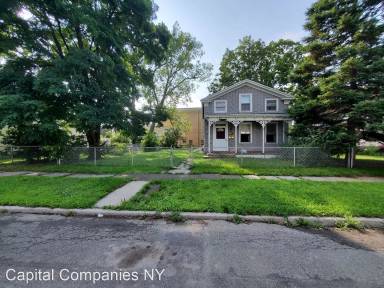 Main picture of 573 6th Ave
