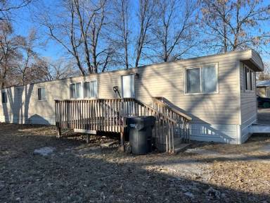 Main picture of Airport Village Mobile Home Park