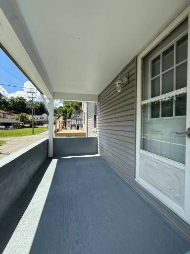 Main picture of 802 Western Ave