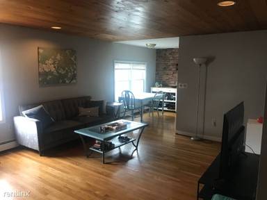 Main picture of 10 City Point Ct