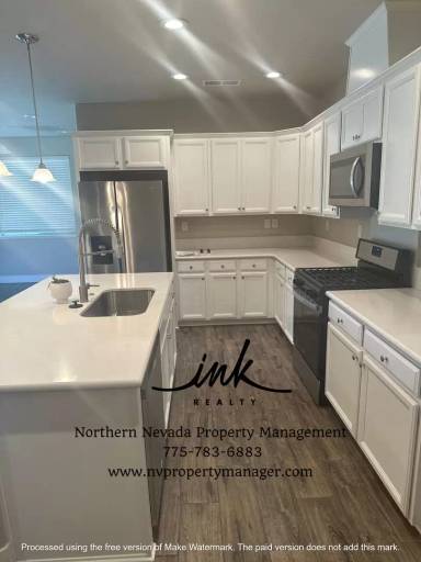 Main picture of 1218 W Cottage Loop