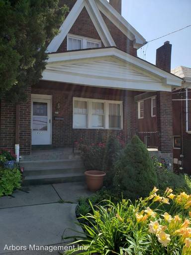 Main picture of 431 Marietta Pl