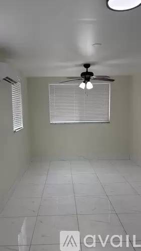 Main picture of 2470 NW 4th St