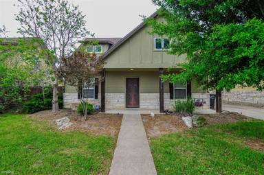 Main picture of 3361 Keefer Loop