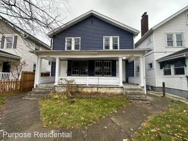 Main picture of 1056 E 14th Ave