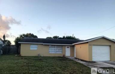 Main picture of 1315 W 27th St