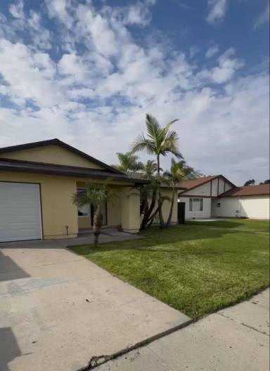 Main picture of 10944 Salinas Way