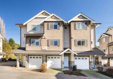 Main picture of 17811 80th Ave NE