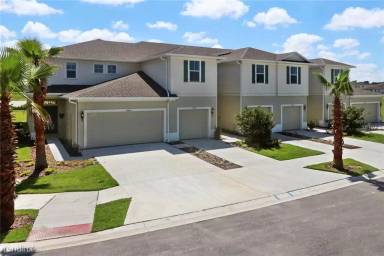 Main picture of 10768 Verawood Dr