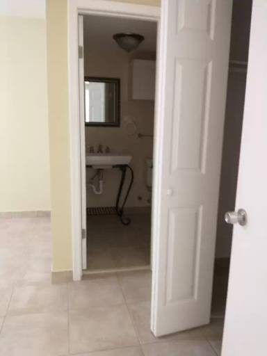 Main picture of 1441 West